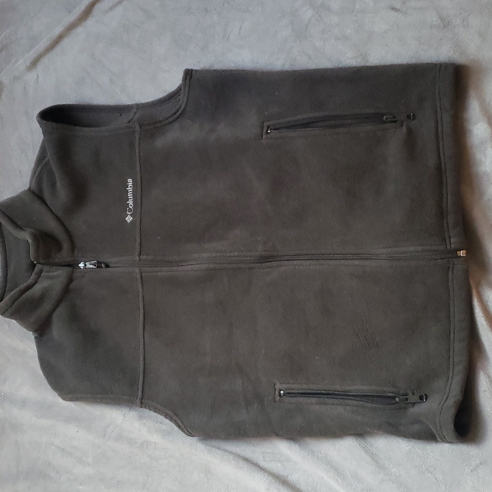 Columbia vest